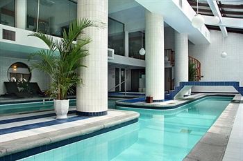 西安建国饭店游泳池