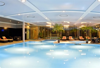 惠州凯宾斯基酒店室内游泳池