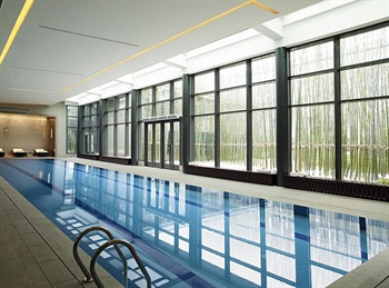 上海博雅酒店游泳池