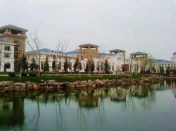 唐山南湖紫天鹅大酒店酒店外观