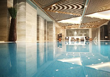 重庆富力艾美酒店游泳池