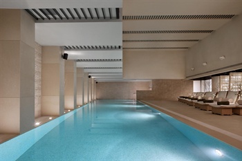 上海新天地朗廷酒店泳池