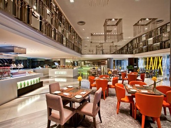 上海滴水湖洲际酒店西餐厅