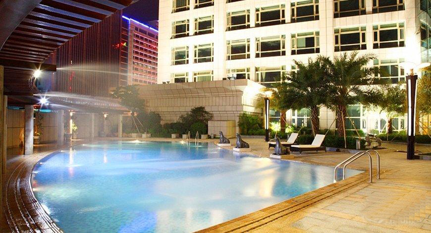 广州云来斯堡酒店游泳池
