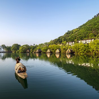 杭州建德富春芳草地度假酒店酒店外观图片